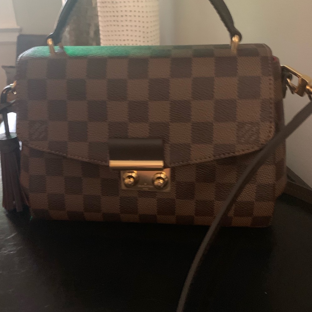 Crossbody LV